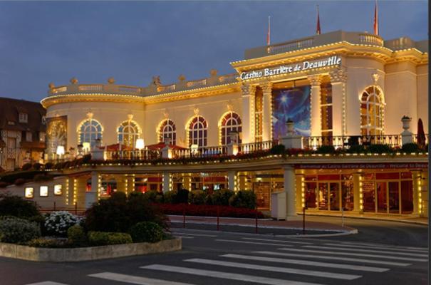 Studio Deauville-Les Marinas,Vue Mer Et Bassin Екстериор снимка